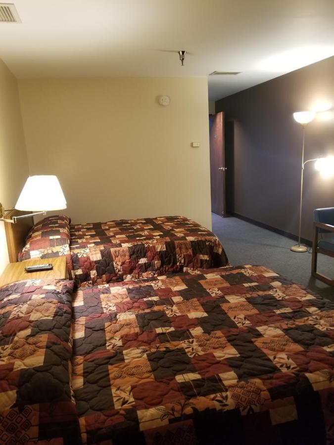 Lafayette Inn Moundsville Экстерьер фото