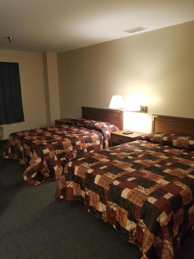 Lafayette Inn Moundsville Экстерьер фото