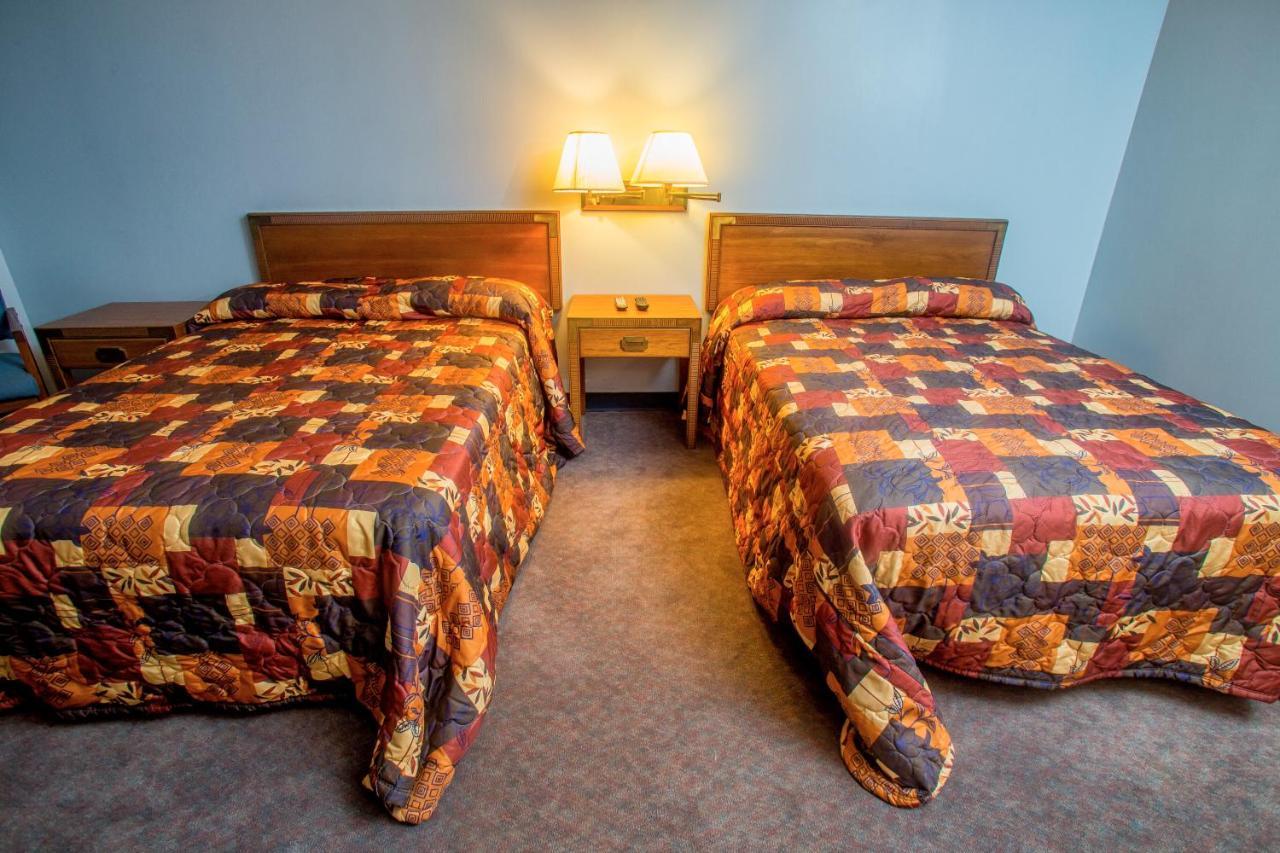 Lafayette Inn Moundsville Экстерьер фото
