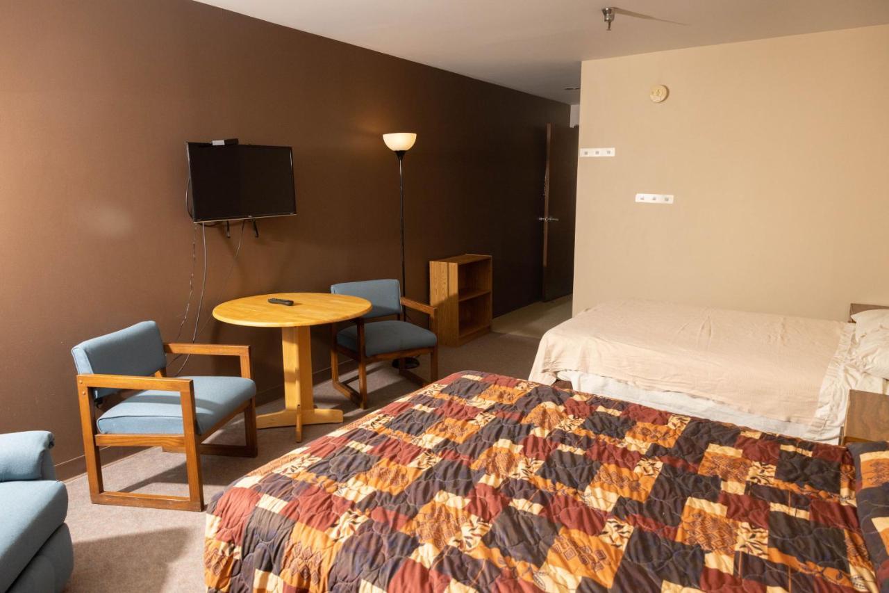 Lafayette Inn Moundsville Экстерьер фото